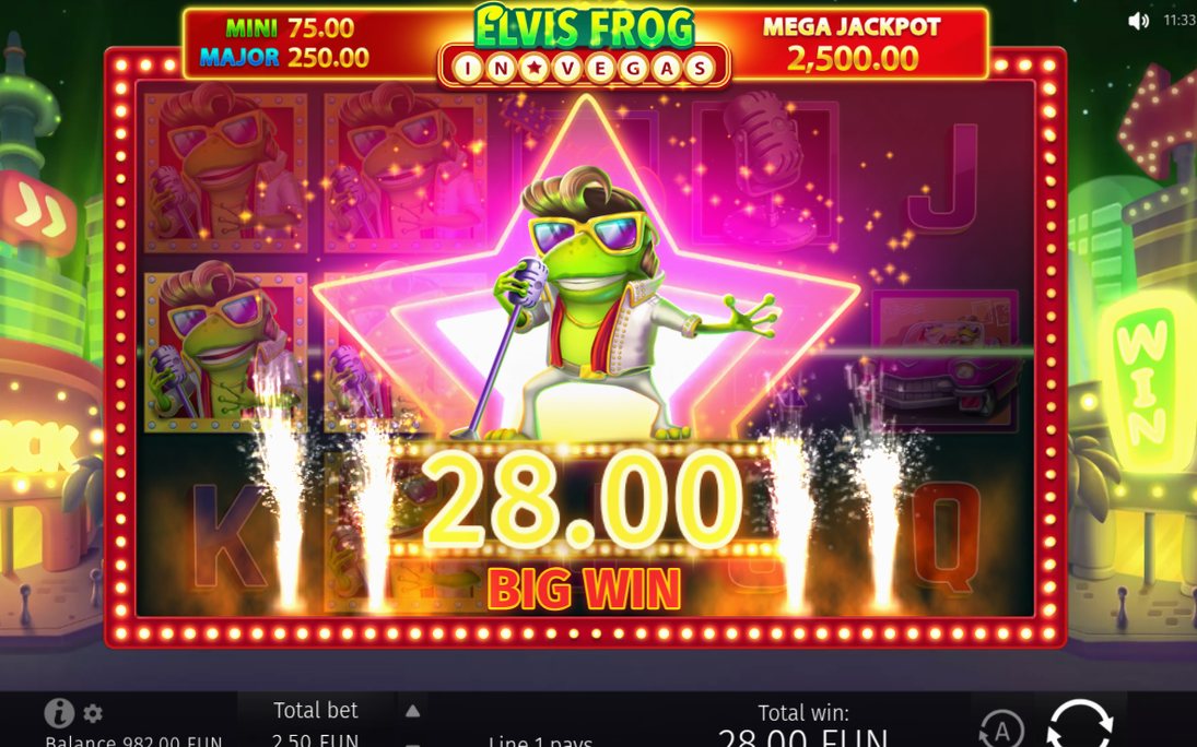 Win screen after a base-game spin, Gamble on offer